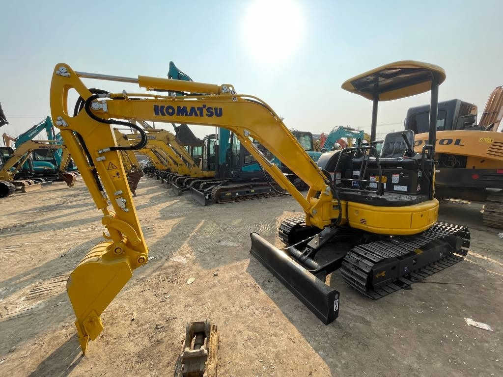 Komatsu PC35  līzingu Komatsu PC35: foto 6