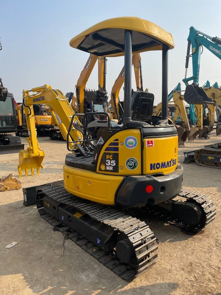 Komatsu PC35 - Mini-ekskavators: foto 2 Komatsu PC35 - Mini-ekskavators: foto 2