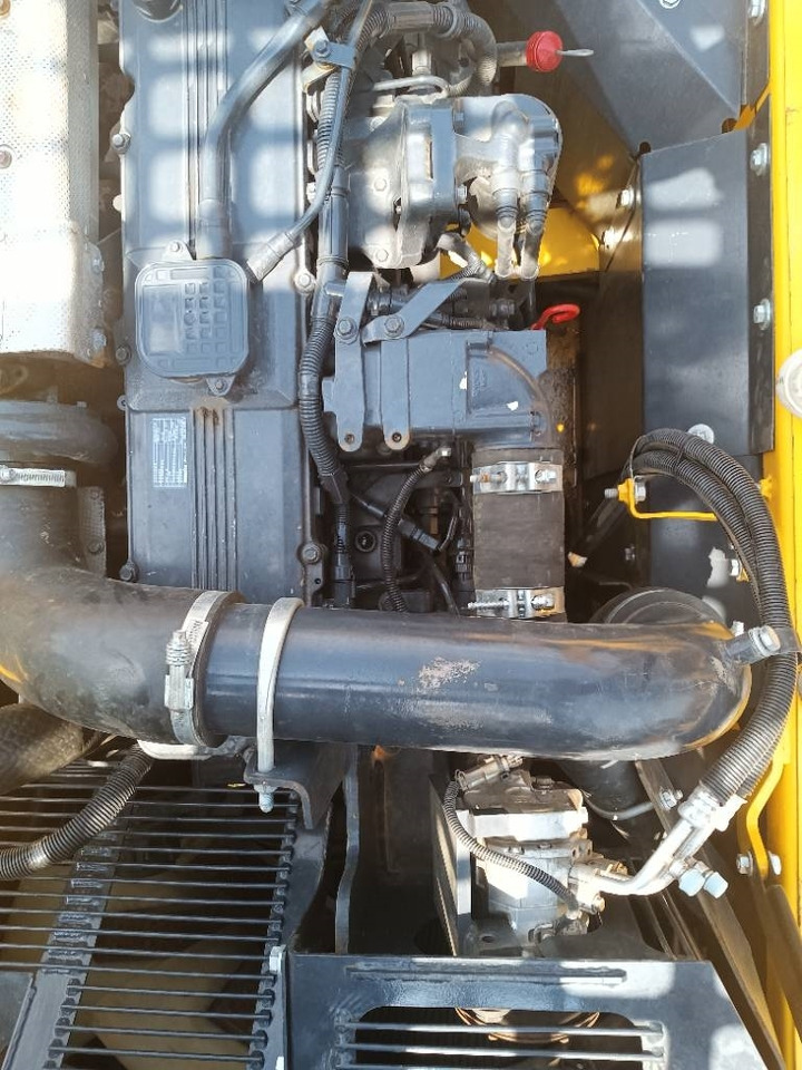 Komatsu pc360 - Kāpurķēžu ekskavators: foto 5 Komatsu pc360 - Kāpurķēžu ekskavators: foto 5
