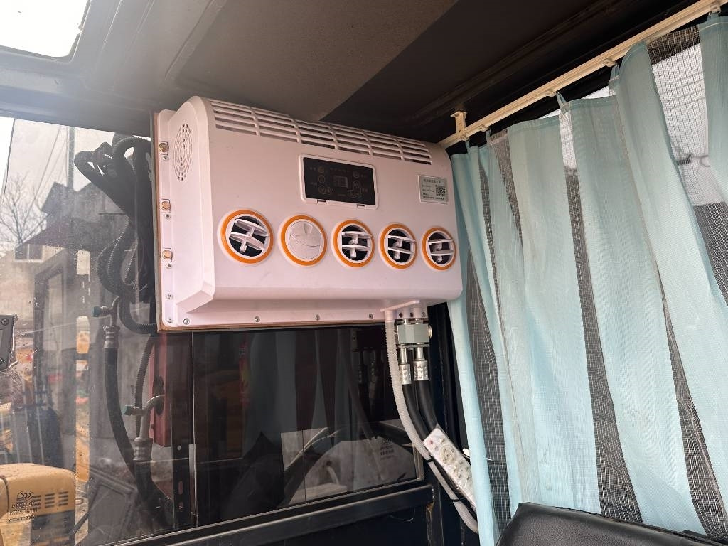 Kubota U 20 - Kāpurķēžu ekskavators: foto 5 Kubota U 20 - Kāpurķēžu ekskavators: foto 5