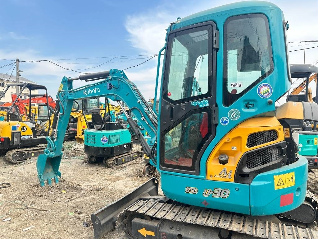 Kubota U 30 - Mini-ekskavators: foto 1 Kubota U 30 - Mini-ekskavators: foto 1