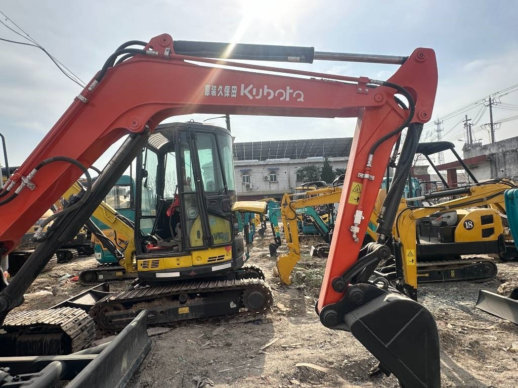 Kubota U35 - Mini-ekskavators: foto 4 Kubota U35 - Mini-ekskavators: foto 4
