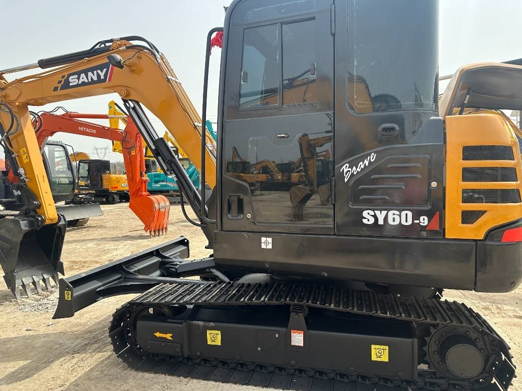 Sany 60c - Kāpurķēžu ekskavators: foto 1 Sany 60c - Kāpurķēžu ekskavators: foto 1