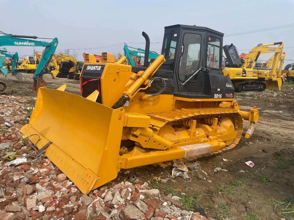 Shantui SD 16 - Buldozers: foto 2 Shantui SD 16 - Buldozers: foto 2