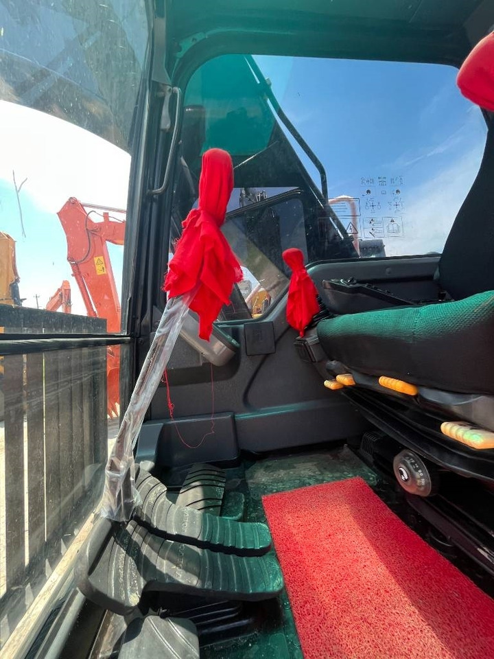 Volvo EC 140 - Kāpurķēžu ekskavators: foto 3 Volvo EC 140 - Kāpurķēžu ekskavators: foto 3