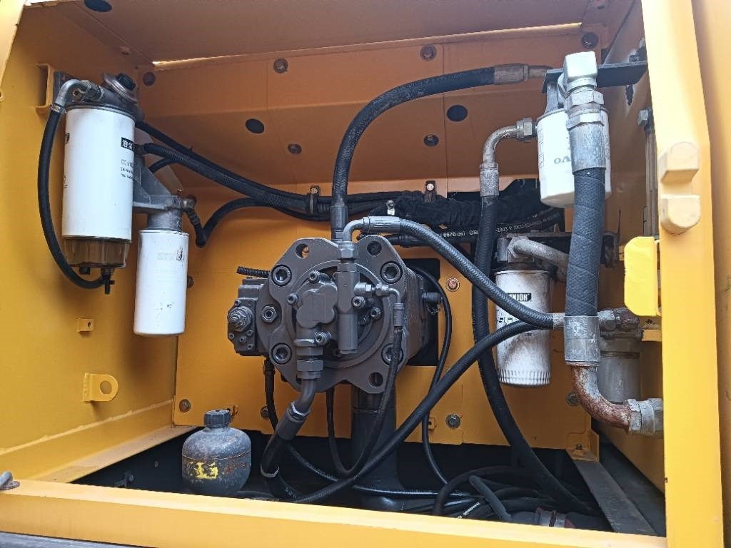 Volvo EC 210 B LC - Kāpurķēžu ekskavators: foto 2 Volvo EC 210 B LC - Kāpurķēžu ekskavators: foto 2