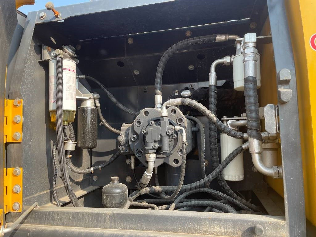 Volvo EC 210 - Kāpurķēžu ekskavators: foto 2 Volvo EC 210 - Kāpurķēžu ekskavators: foto 2