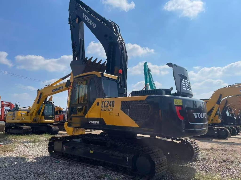 Volvo EC 240  - Kāpurķēžu ekskavators: foto 2 Volvo EC 240  - Kāpurķēžu ekskavators: foto 2