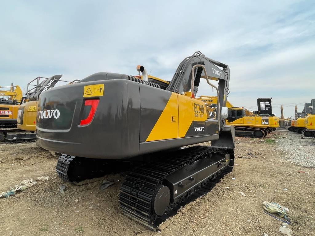Volvo EC 240 - Kāpurķēžu ekskavators: foto 5 Volvo EC 240 - Kāpurķēžu ekskavators: foto 5