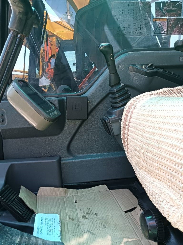 Volvo EC140 - Kāpurķēžu ekskavators: foto 5 Volvo EC140 - Kāpurķēžu ekskavators: foto 5
