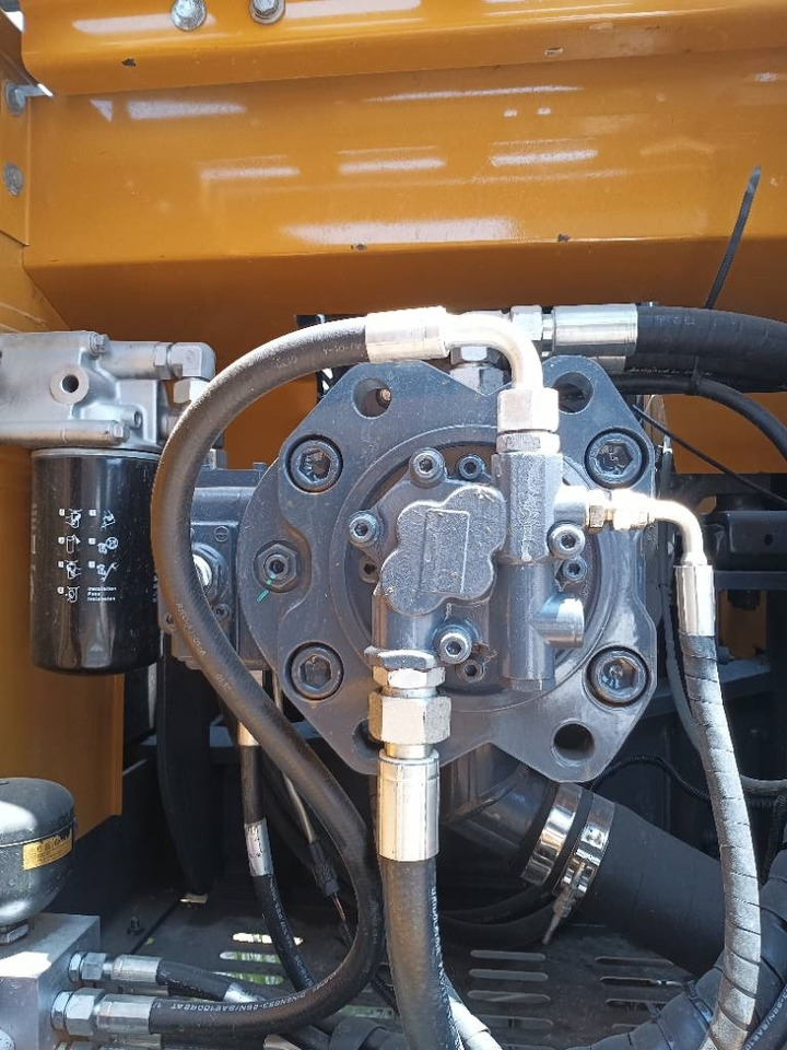 XCMG XE 215 DA - Kāpurķēžu ekskavators: foto 5 XCMG XE 215 DA - Kāpurķēžu ekskavators: foto 5