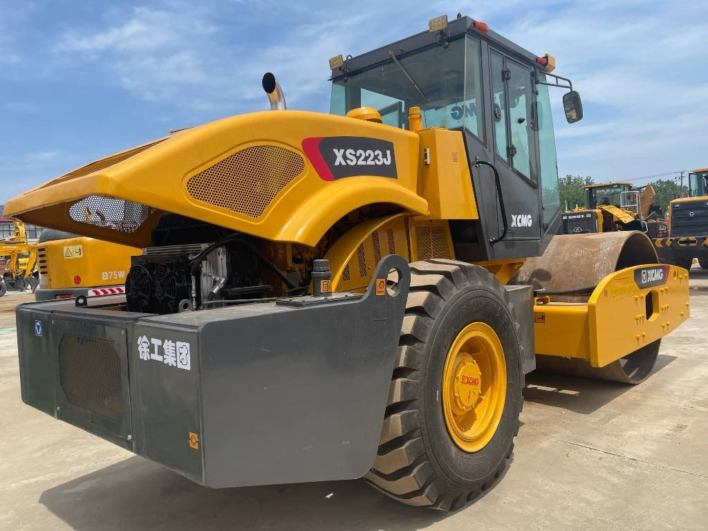 XCMG XS 223 J - Vibrorullis: foto 4 XCMG XS 223 J - Vibrorullis: foto 4