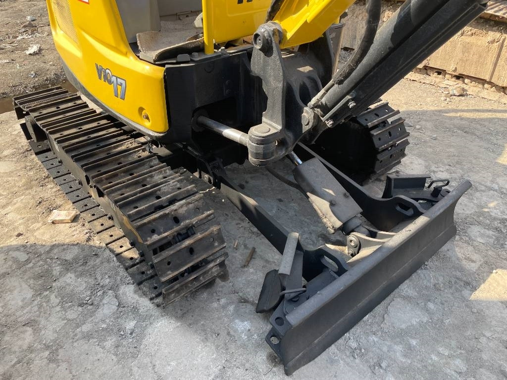 Yanmar Vio 17 - Mini-ekskavators: foto 4 Yanmar Vio 17 - Mini-ekskavators: foto 4