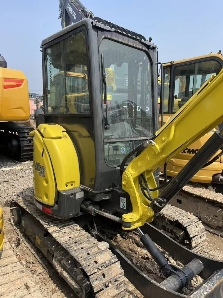 Yanmar Vio 35 - Mini-ekskavators: foto 3 Yanmar Vio 35 - Mini-ekskavators: foto 3