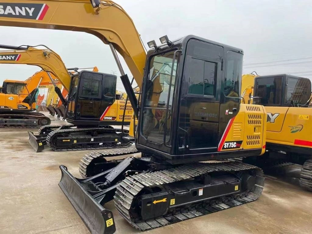 San'y 75c - Kāpurķēžu ekskavators: foto 4 San'y 75c - Kāpurķēžu ekskavators: foto 4