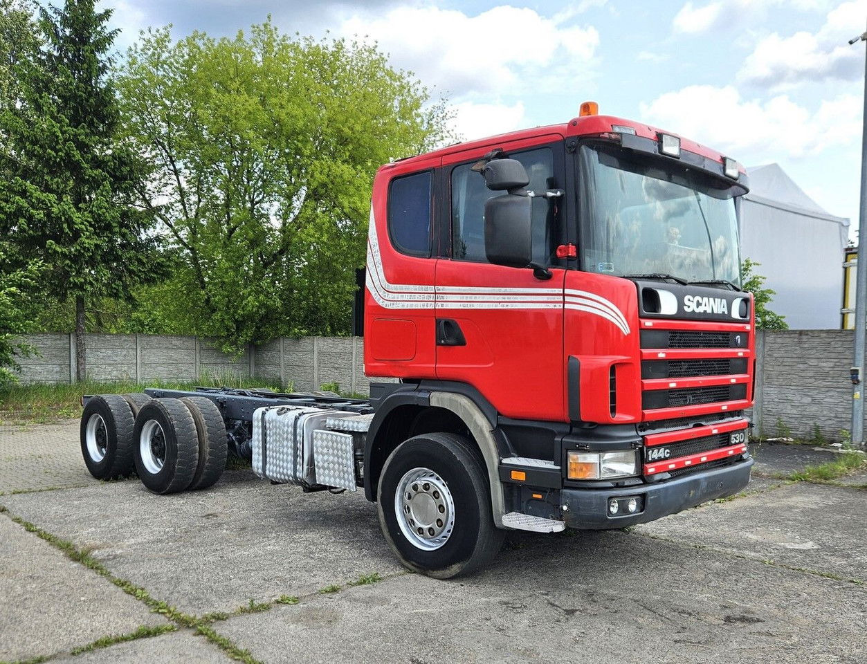 Scania 144 530 - 6x4 - full spring - retarder - Šasija kravas automašīna: foto 2 Scania 144 530 - 6x4 - full spring - retarder - Šasija kravas automašīna: foto 2