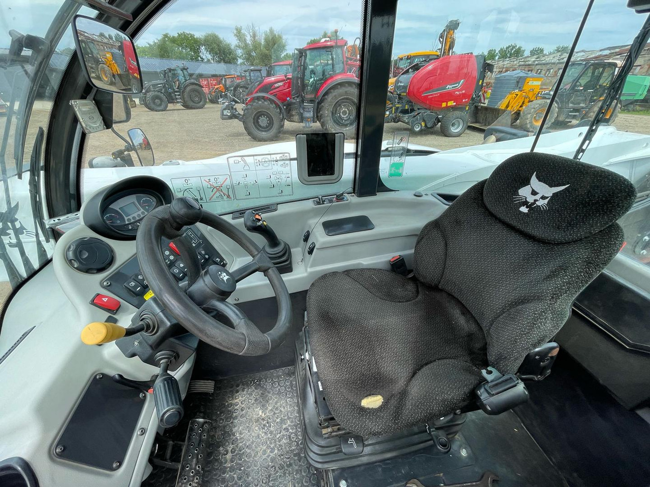 Teleskopiskais iekrāvējs Bobcat TL, 38-70 Agri , HF 135 HP AGRI STAGE V: foto 18