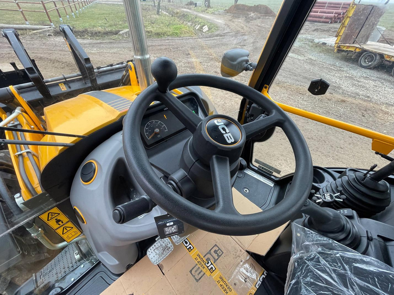 Ekskavators-iekrāvējs JCB 4CX, PRO, AEC: foto 17 Ekskavators-iekrāvējs JCB 4CX, PRO, AEC: foto 17