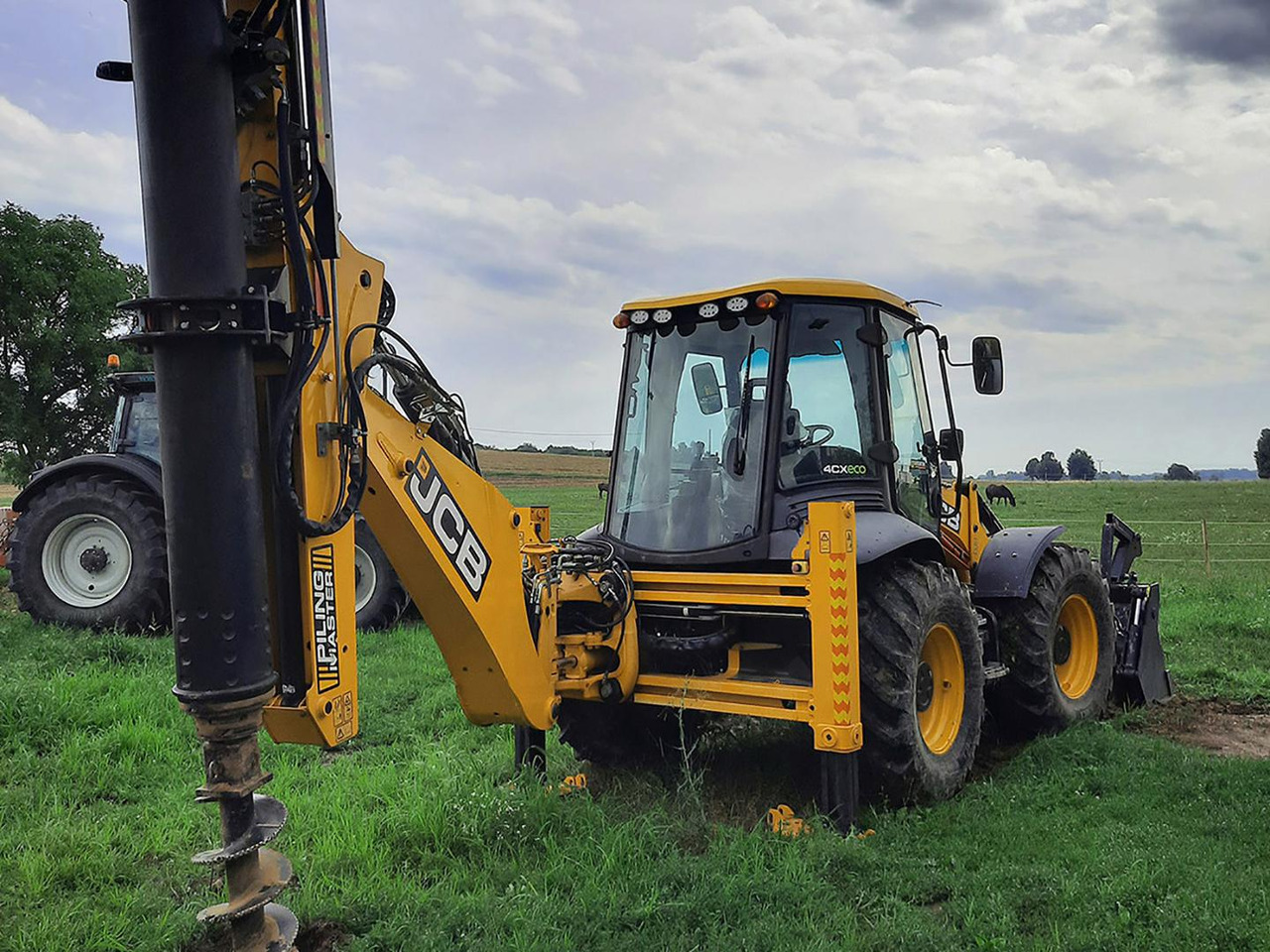 JCB 4CX, Vrtná súprava, Traktobager - Ekskavators-iekrāvējs: foto 3 JCB 4CX, Vrtná súprava, Traktobager - Ekskavators-iekrāvējs: foto 3