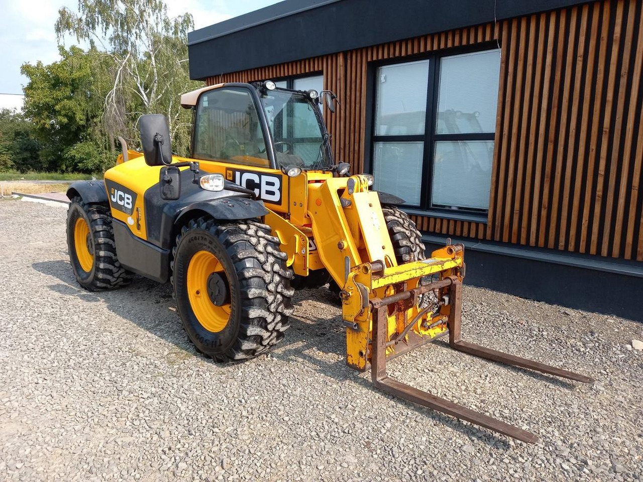 JCB 531.70, AGRI, SUPER - Teleskopiskais iekrāvējs: foto 2 JCB 531.70, AGRI, SUPER - Teleskopiskais iekrāvējs: foto 2