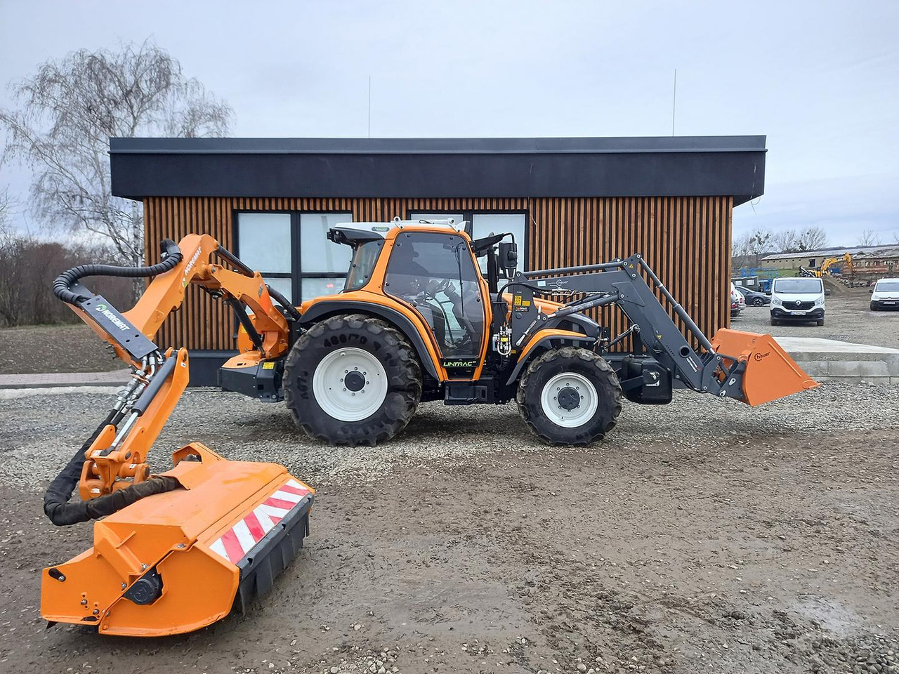 Lintrac Linder, Perkins, 90 - Traktors: foto 1 Lintrac Linder, Perkins, 90 - Traktors: foto 1