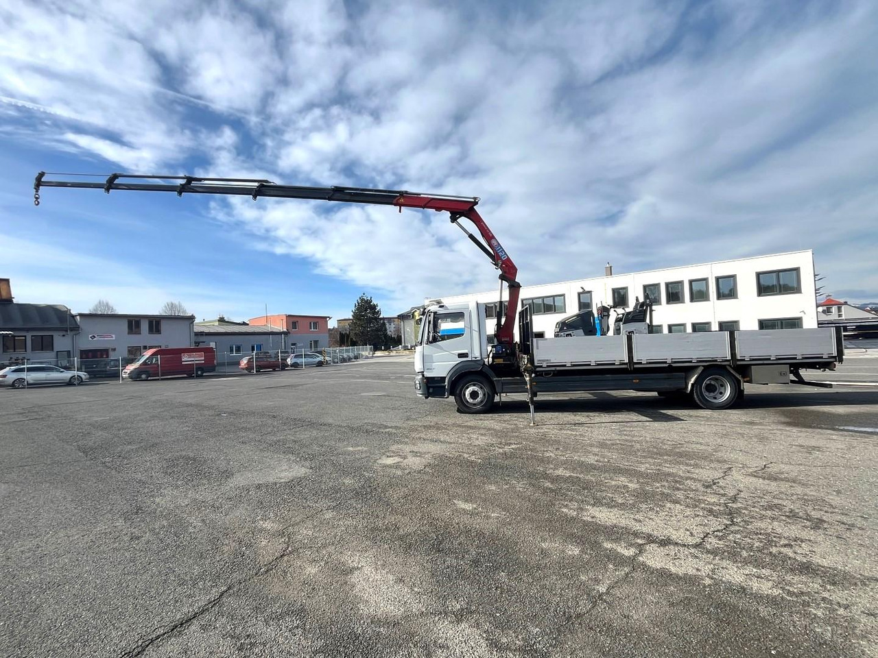 Bortu kravas automašīna/ Platforma, Kravas auto ar manipulatoru Mercedes truck ATEGO, 1527, Crane HMF 1120 - K5: foto 10