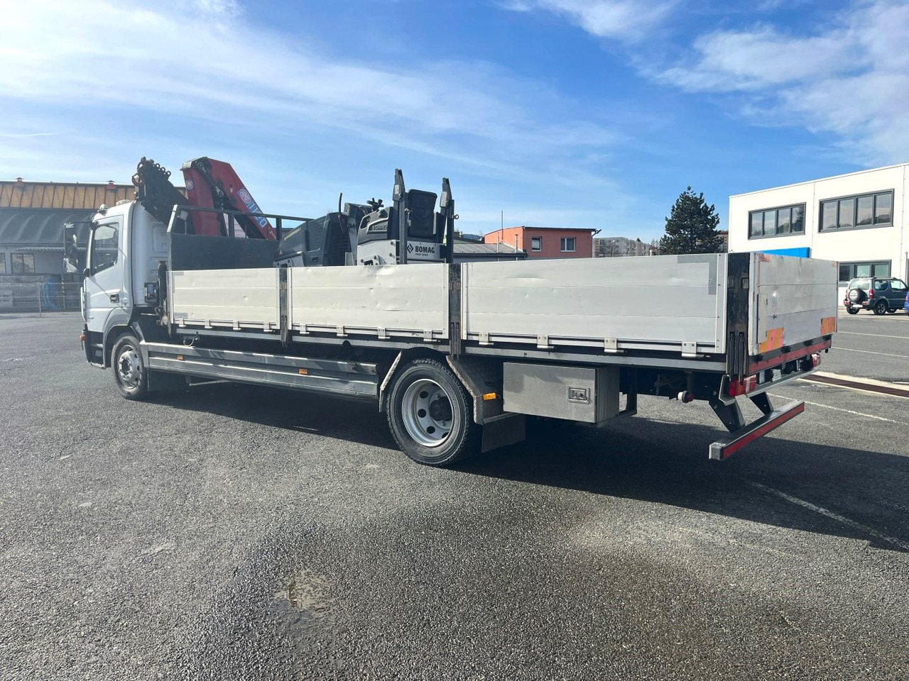 Bortu kravas automašīna/ Platforma, Kravas auto ar manipulatoru Mercedes truck ATEGO, 1527, Crane HMF 1120 - K5: foto 7
