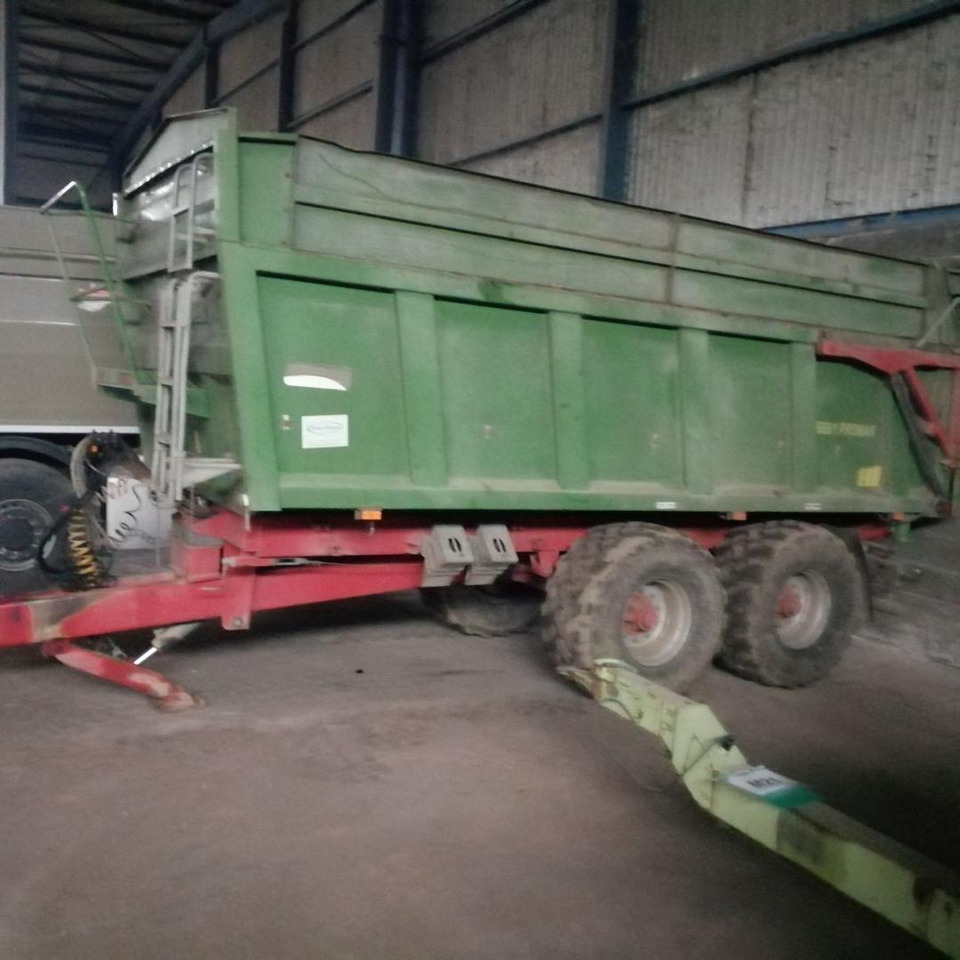 Pronar T, Traktorový náves, 669/1 - Lauksaimniecības piekabe-pašizgāzējs: foto 3 Pronar T, Traktorový náves, 669/1 - Lauksaimniecības piekabe-pašizgāzējs: foto 3