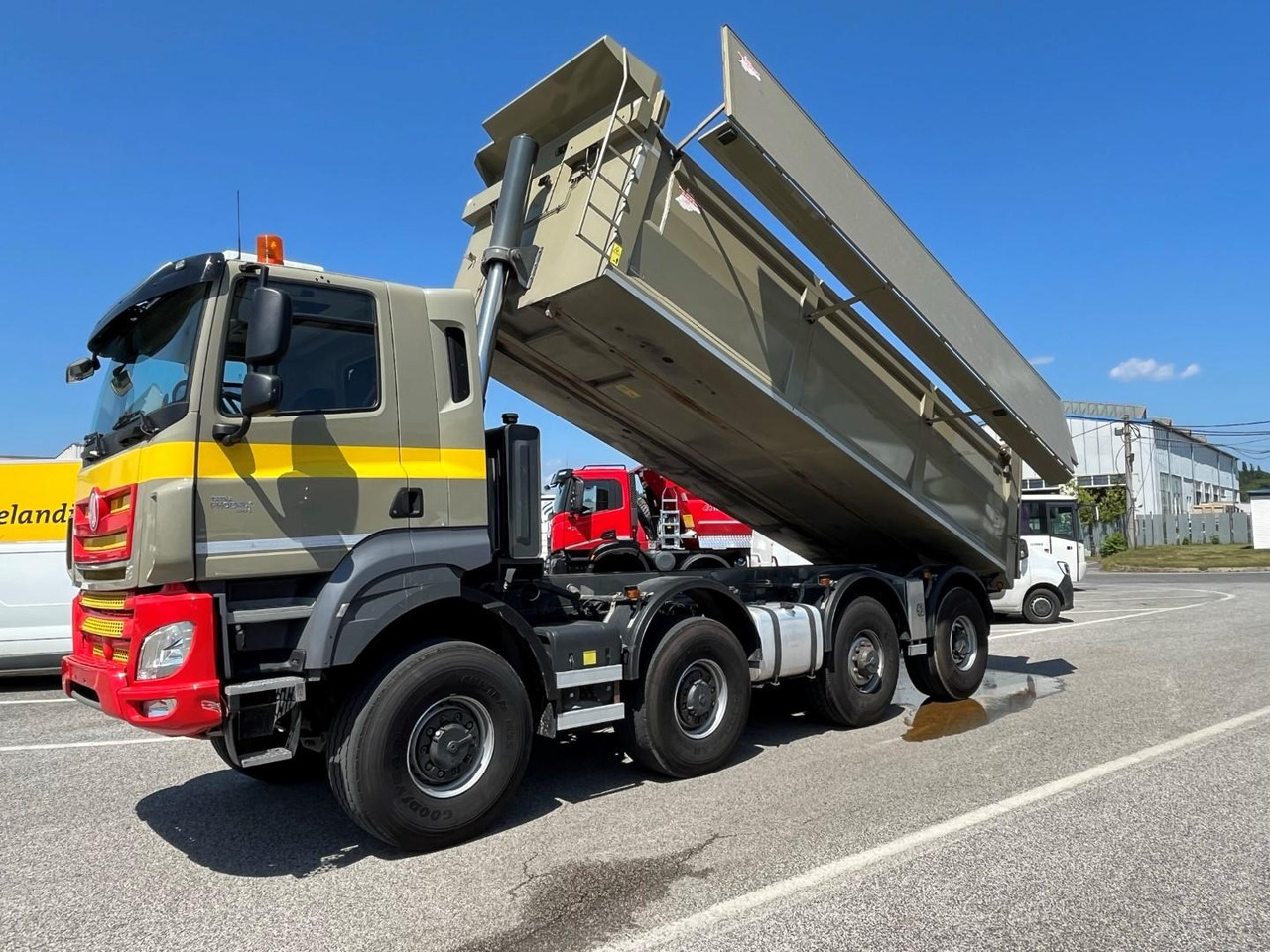 Tatra Phoenix 8x8 jednostranný sklápač, rv 2019, Sklápač S1 - Kravas automašīna pašizgāzējs: foto 3 Tatra Phoenix 8x8 jednostranný sklápač, rv 2019, Sklápač S1 - Kravas automašīna pašizgāzējs: foto 3
