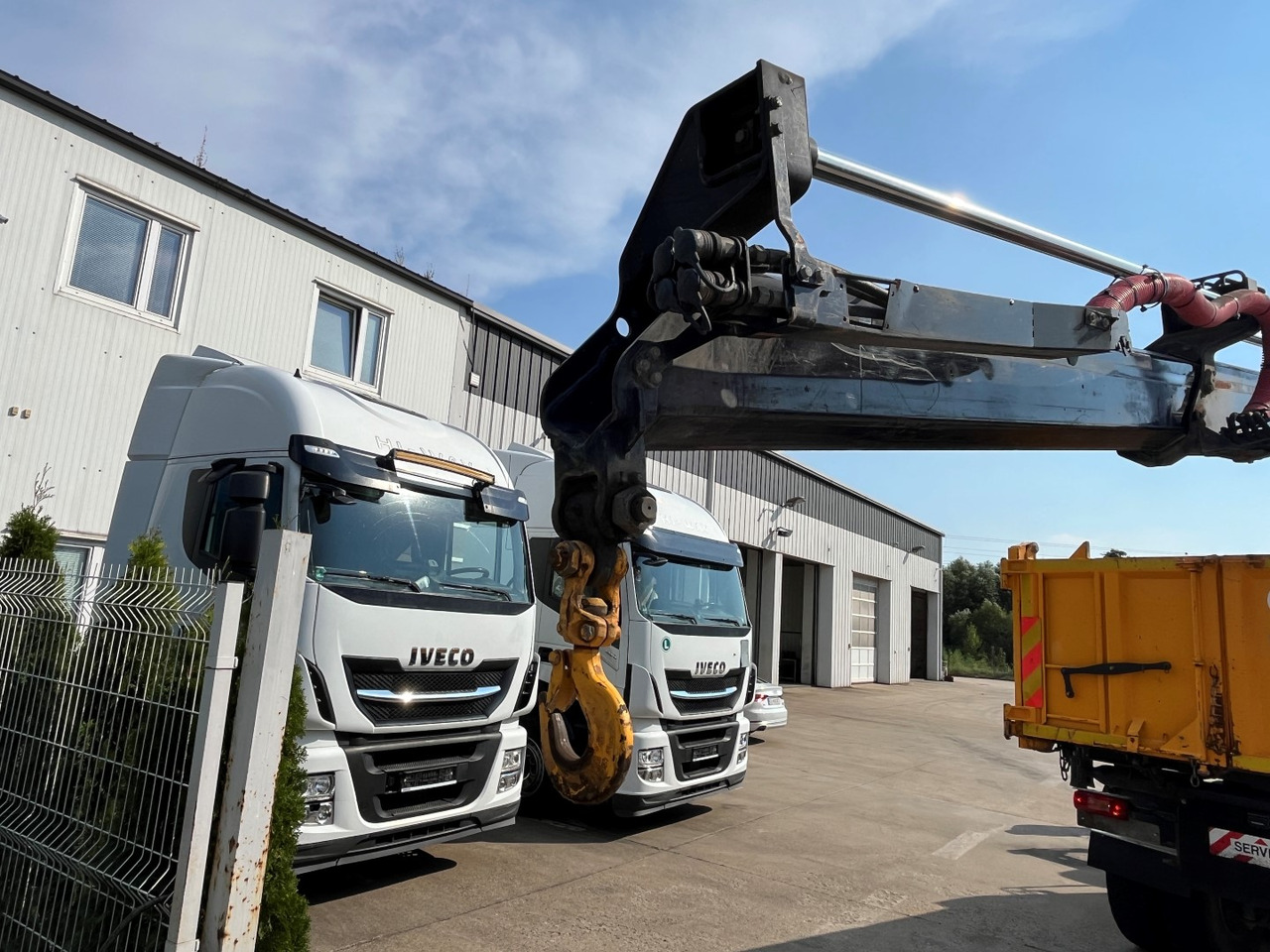 Kravas automašīna pašizgāzējs, Kravas auto ar manipulatoru VOLVO FMX 460,  8x4, 2017, HIAB 188: foto 34