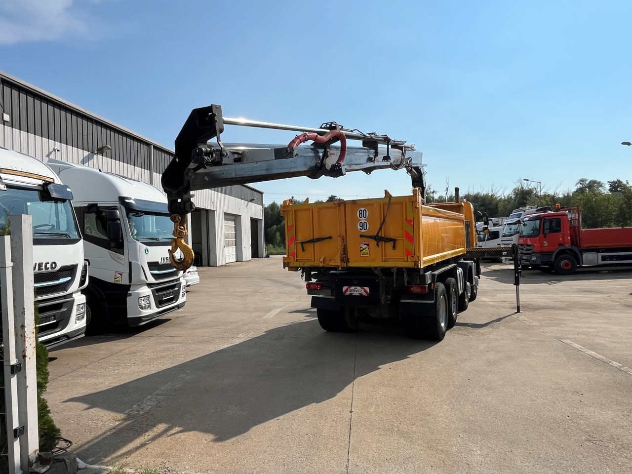 Kravas automašīna pašizgāzējs, Kravas auto ar manipulatoru VOLVO FMX 460,  8x4, 2017, HIAB 188: foto 35