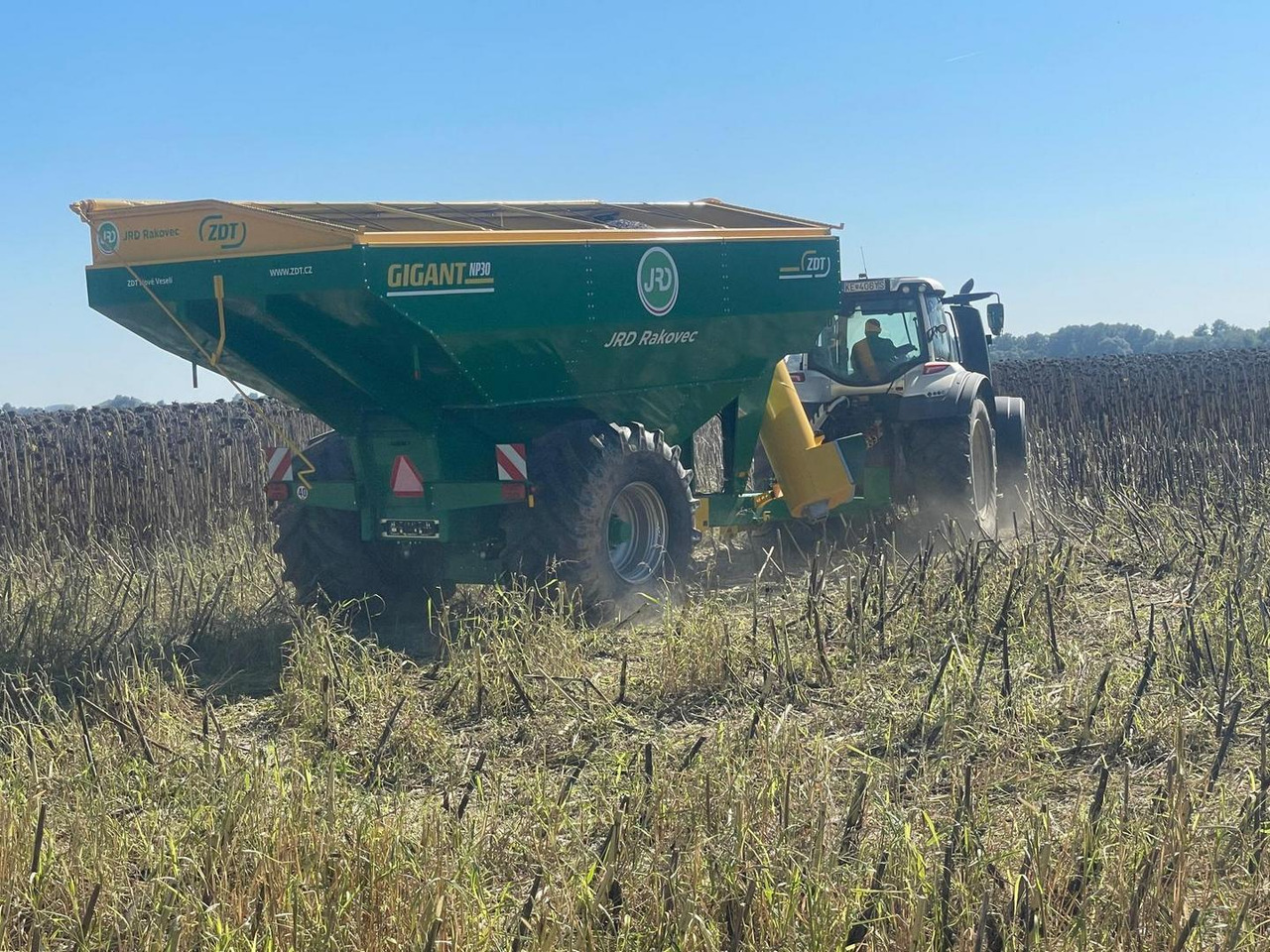 ZDT GIGANT, NP 30, Prekladací voz - Lauksaimniecības piekabe: foto 5 ZDT GIGANT, NP 30, Prekladací voz - Lauksaimniecības piekabe: foto 5