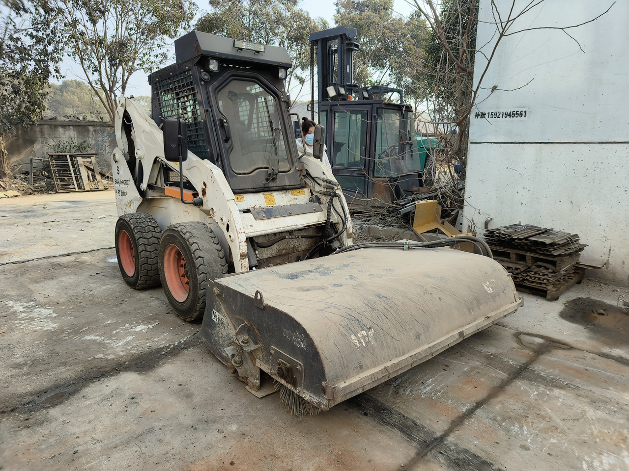 BOBCAT s18 skid steer loader - Kompaktiekrāvējs: foto 5 BOBCAT s18 skid steer loader - Kompaktiekrāvējs: foto 5
