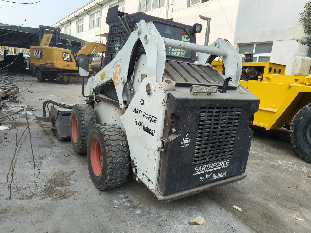 BOBCAT s18 skid steer loader - Kompaktiekrāvējs: foto 4 BOBCAT s18 skid steer loader - Kompaktiekrāvējs: foto 4