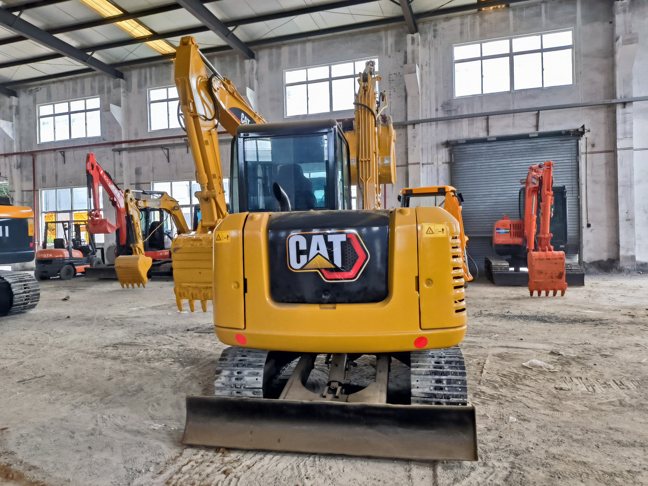 CATERPILLAR 306E - Mini-ekskavators: foto 4 CATERPILLAR 306E - Mini-ekskavators: foto 4