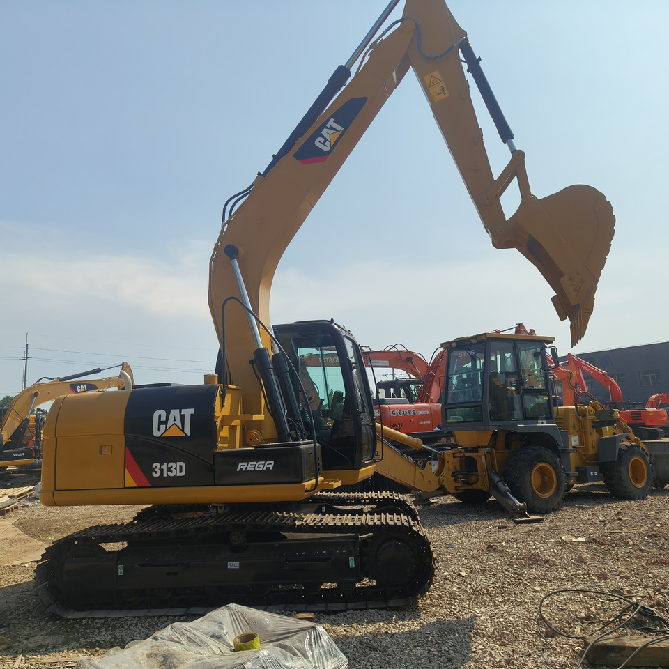 CATERPILLAR 313D - Kāpurķēžu ekskavators: foto 1 CATERPILLAR 313D - Kāpurķēžu ekskavators: foto 1