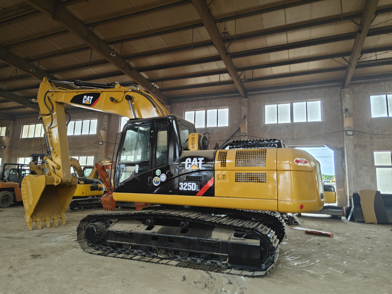 CATERPILLAR 325D - Autoceltnis: foto 2 CATERPILLAR 325D - Autoceltnis: foto 2