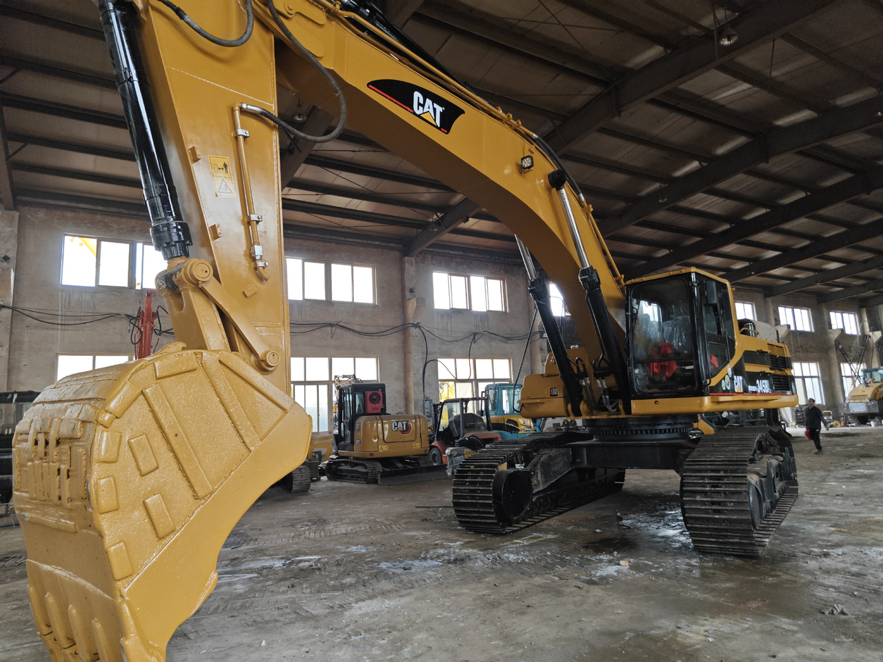 CATERPILLAR 345B - Kāpurķēžu ekskavators: foto 5 CATERPILLAR 345B - Kāpurķēžu ekskavators: foto 5