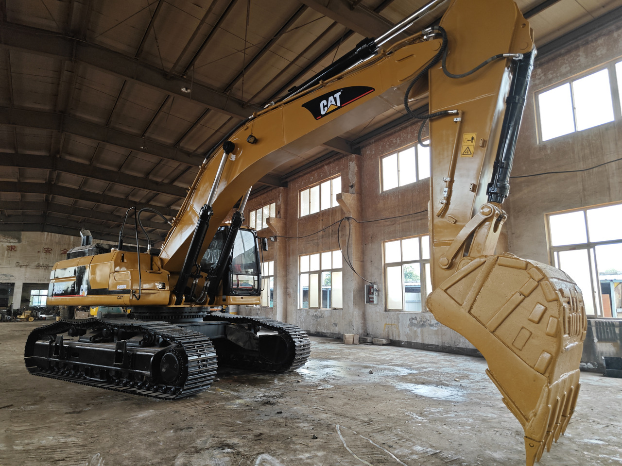 CATERPILLAR 345B Used 45ton excavator - Kāpurķēžu ekskavators: foto 5 CATERPILLAR 345B Used 45ton excavator - Kāpurķēžu ekskavators: foto 5
