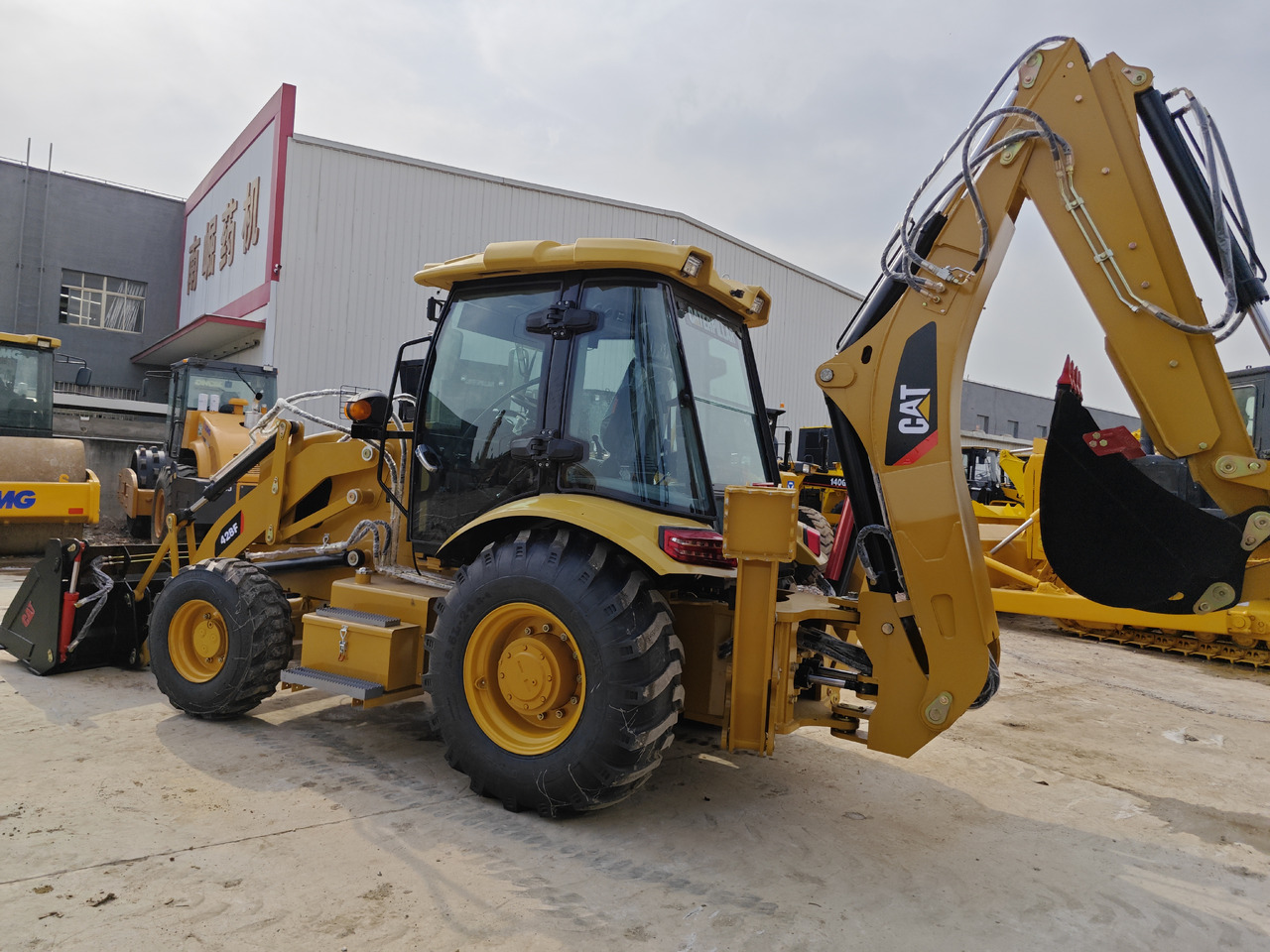 CATERPILLAR 428F backhoe loader - Ekskavators-iekrāvējs: foto 3 CATERPILLAR 428F backhoe loader - Ekskavators-iekrāvējs: foto 3