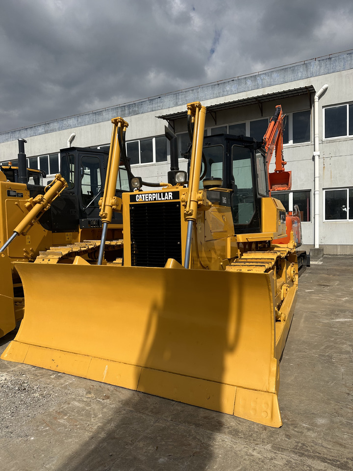 CATERPILLAR D6G CAT dozer - Buldozers: foto 2 CATERPILLAR D6G CAT dozer - Buldozers: foto 2