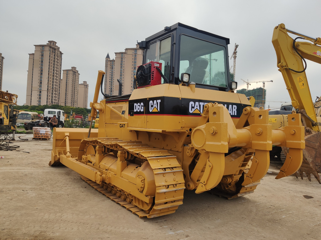 CATERPILLAR D6G Used bulldozer - Buldozers: foto 5 CATERPILLAR D6G Used bulldozer - Buldozers: foto 5