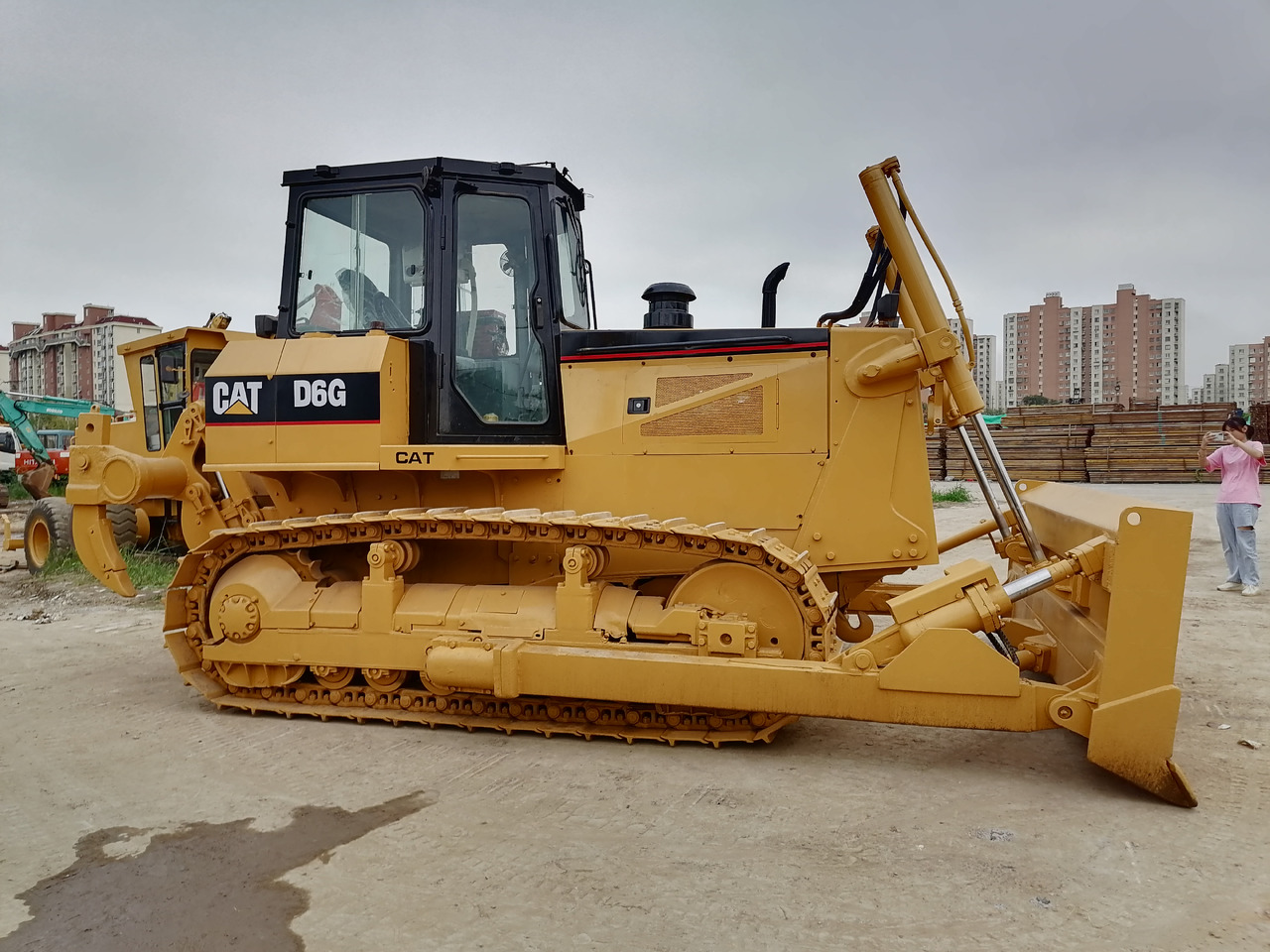 CATERPILLAR D6G Used bulldozer - Buldozers: foto 4 CATERPILLAR D6G Used bulldozer - Buldozers: foto 4