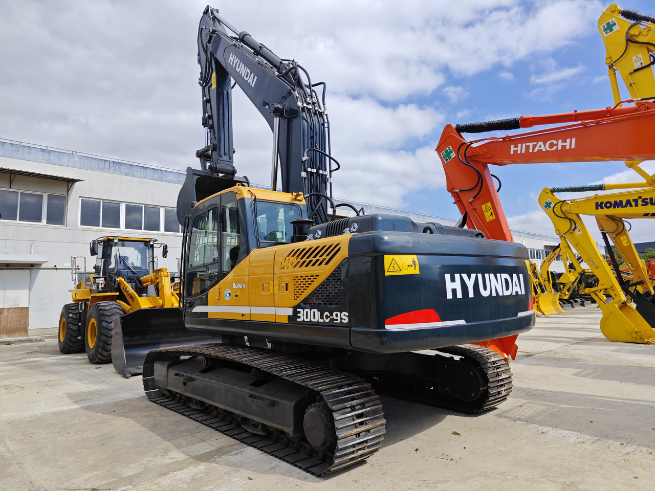 HYUNDAI 300lc-9s used 30ton 300 excavator - Kāpurķēžu ekskavators: foto 5 HYUNDAI 300lc-9s used 30ton 300 excavator - Kāpurķēžu ekskavators: foto 5