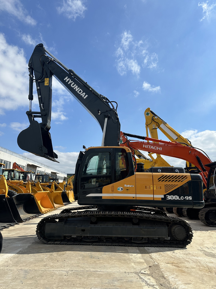 HYUNDAI 300lc-9s used 30ton 300 excavator - Kāpurķēžu ekskavators: foto 4 HYUNDAI 300lc-9s used 30ton 300 excavator - Kāpurķēžu ekskavators: foto 4