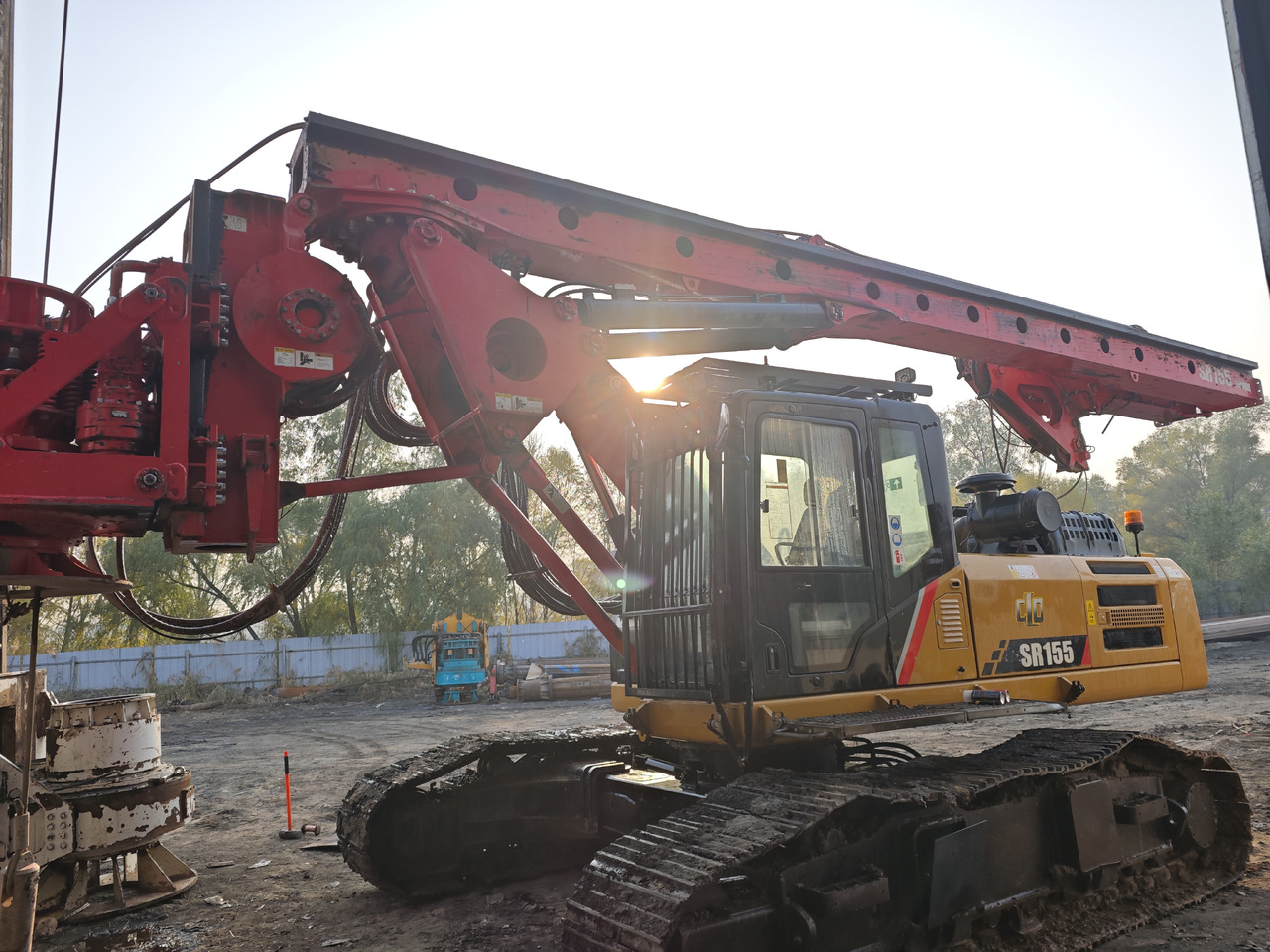 SANY SR155 Rotary Drilling Rig - Urbšanas mašīna: foto 1 SANY SR155 Rotary Drilling Rig - Urbšanas mašīna: foto 1