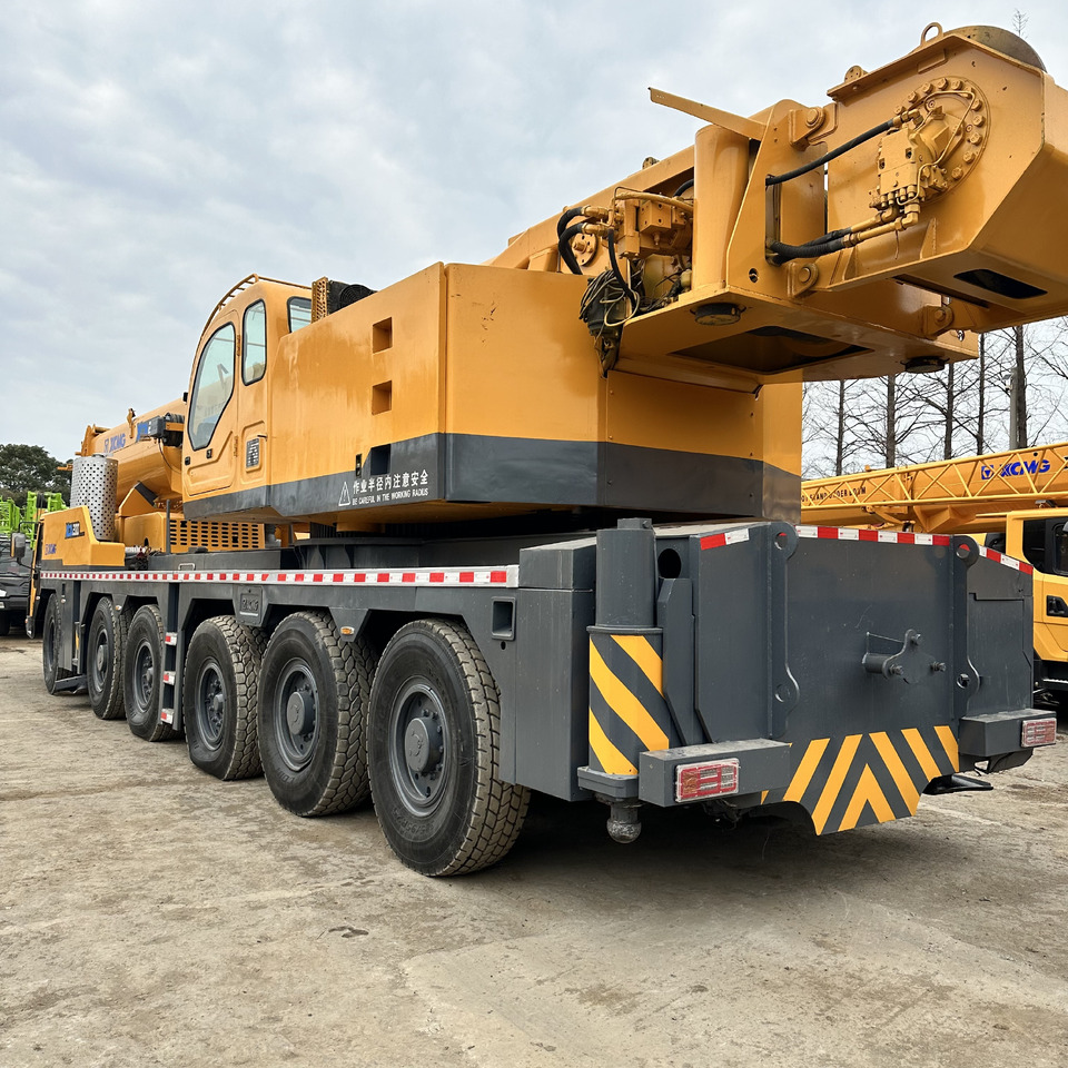 XCMG XCA200 200TON Truck crane - Autoceltnis: foto 2 XCMG XCA200 200TON Truck crane - Autoceltnis: foto 2