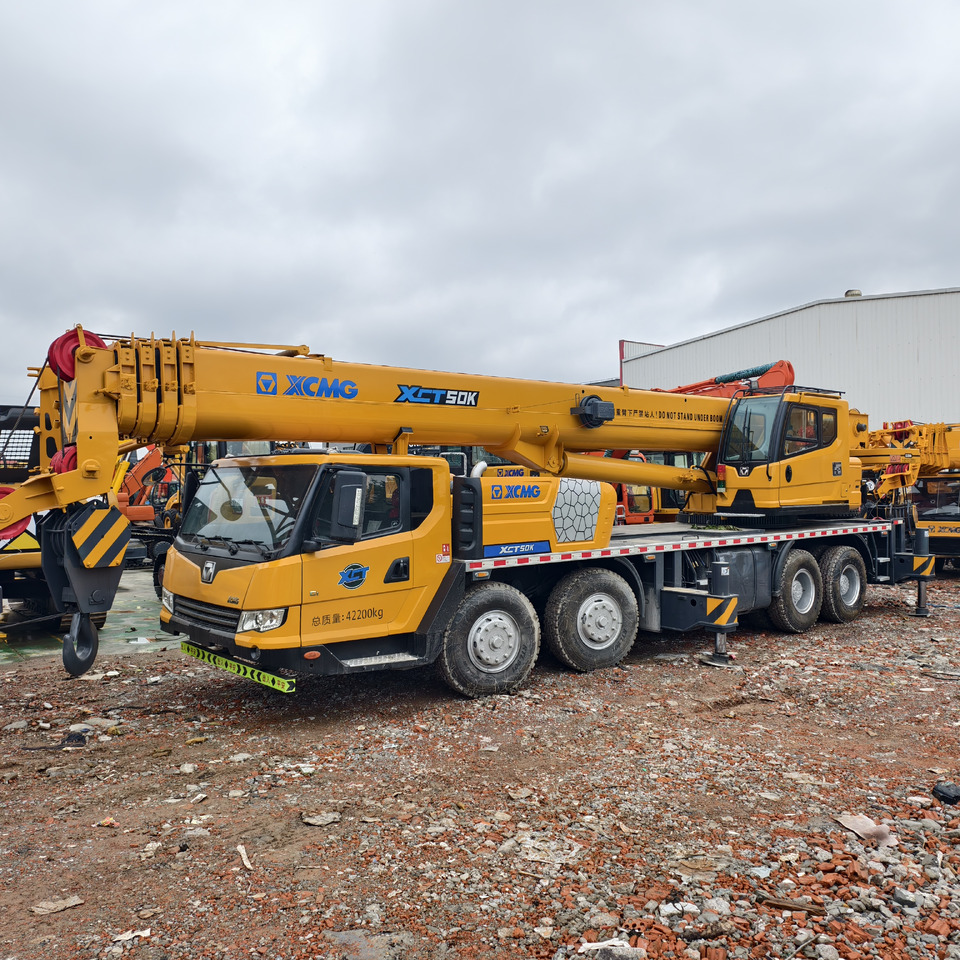XCMG XCT50 50T Crane - Autoceltnis: foto 1 XCMG XCT50 50T Crane - Autoceltnis: foto 1