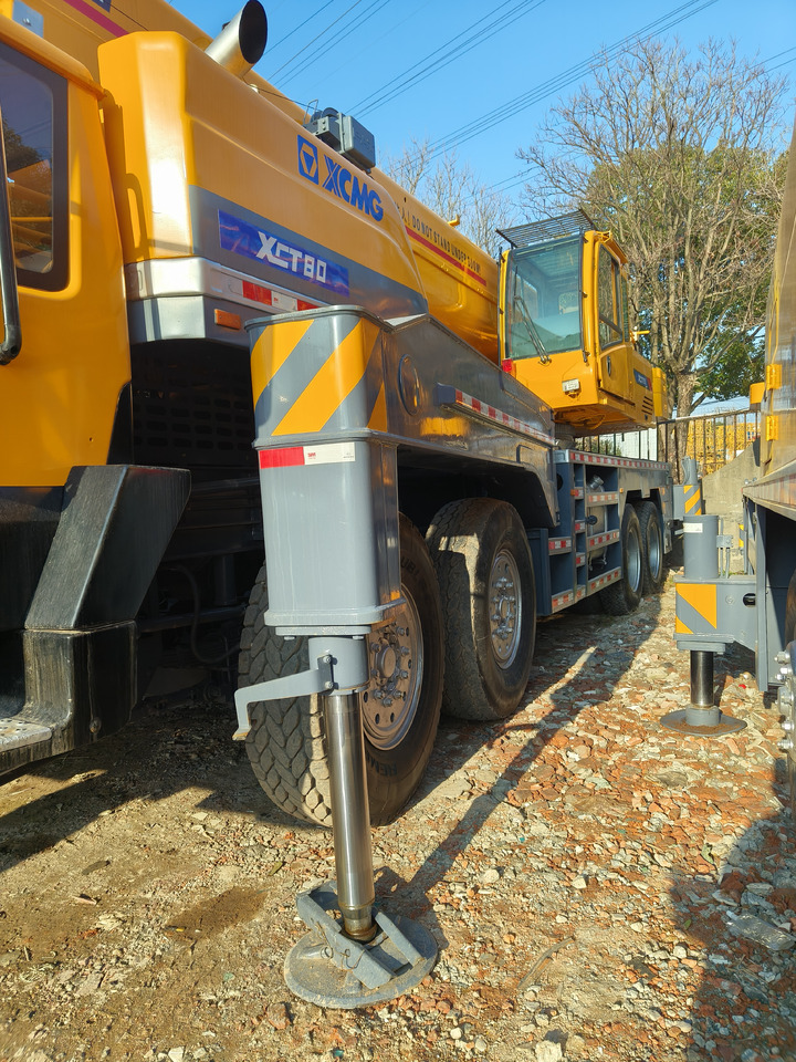XCMG XCT80 80t crane - Autoceltnis: foto 4 XCMG XCT80 80t crane - Autoceltnis: foto 4