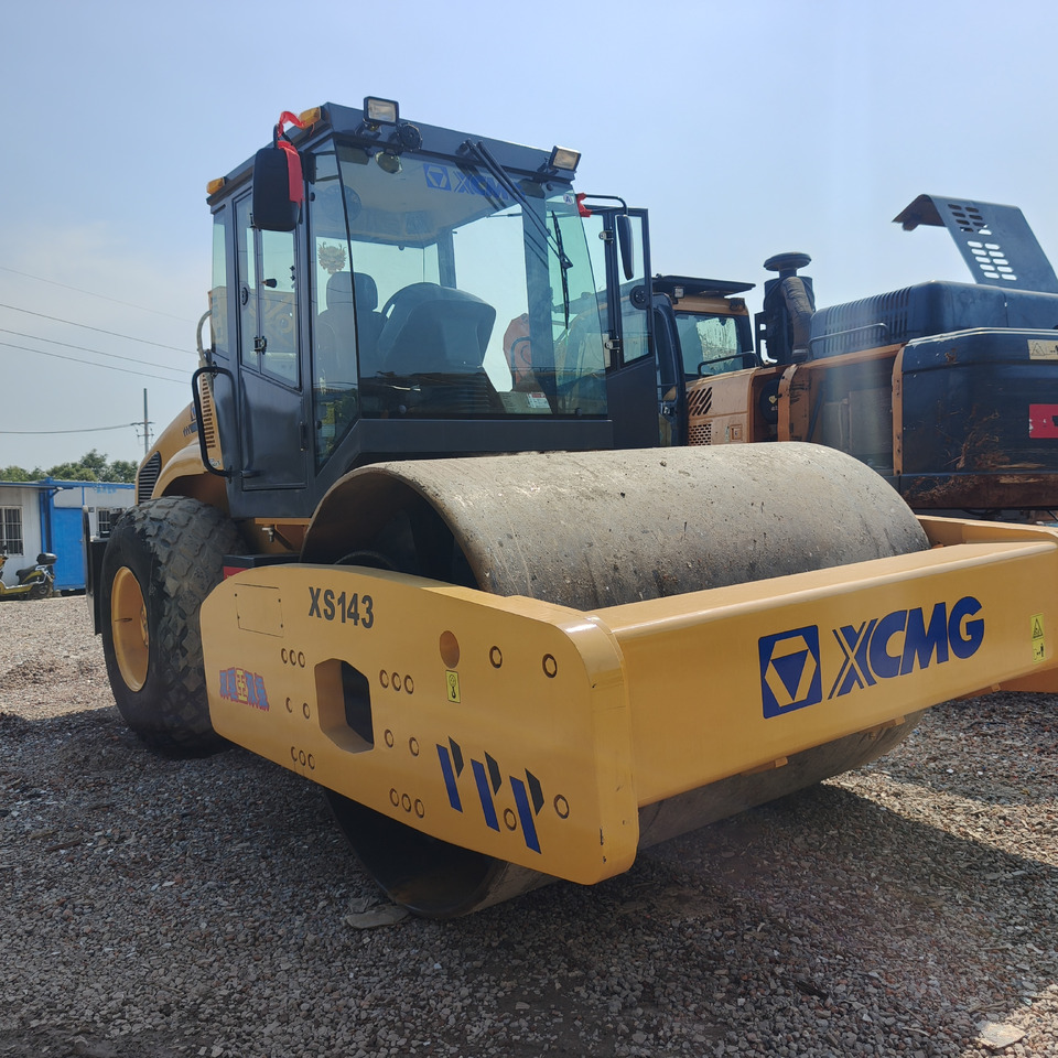 XCMG XS143J - Vibrorullis: foto 5 XCMG XS143J - Vibrorullis: foto 5